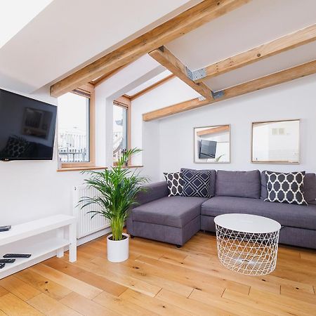 2 Bedroom Apartment With Terrace- Pilsudskiego 11 クラクフ エクステリア 写真